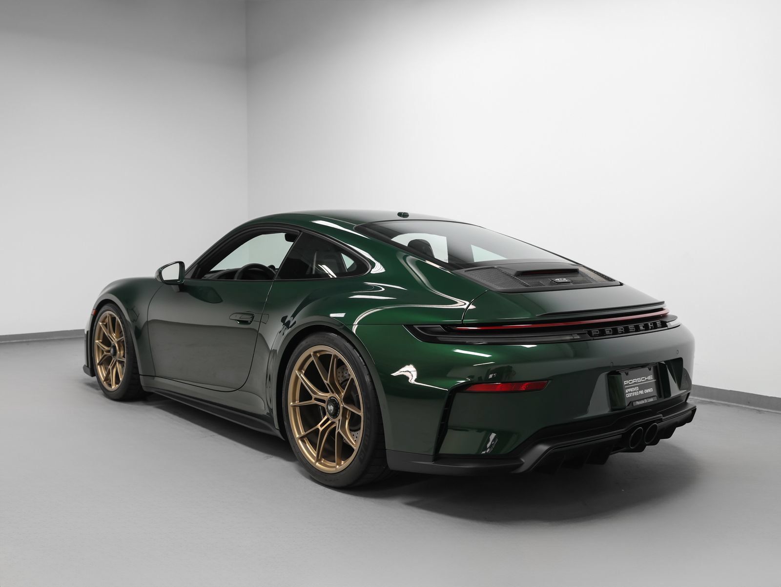 Certified 2026 Porsche 911 GT3 RWD image 3