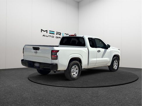 Used 2022 Nissan Frontier S RWD image 9
