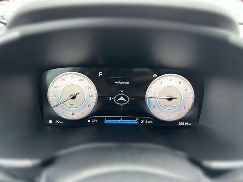 Used 2021 Hyundai Santa Fe Limited image 11