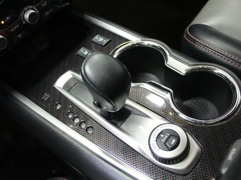 Used 2019 Nissan Pathfinder SL image 19