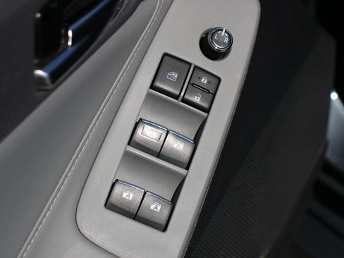 Used 2019 Toyota Avalon XLE image 15