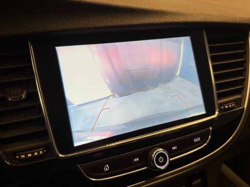 Used 2020 Buick Encore Essence image 13