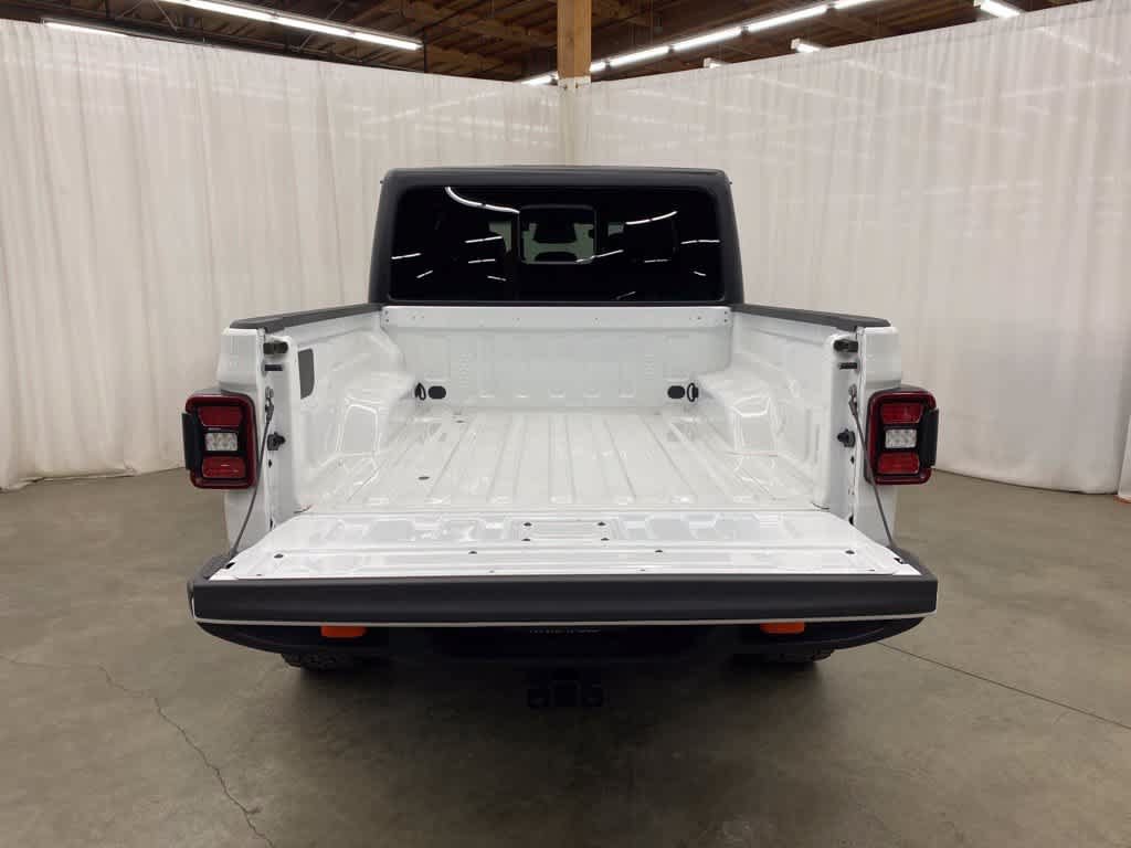 Used 2026 Jeep Gladiator Mojave AWD/4WD image 28