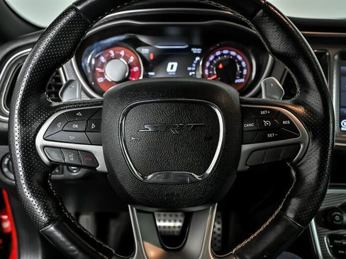 Used 2017 Dodge Challenger SRT Hellcat RWD image 23