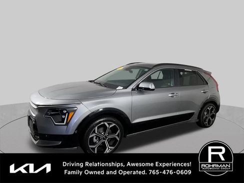 Used 2023 Kia Niro SX Touring FWD image 4