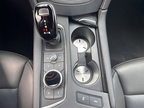 Certified 2025 Cadillac XT6 Premium Luxury image 30