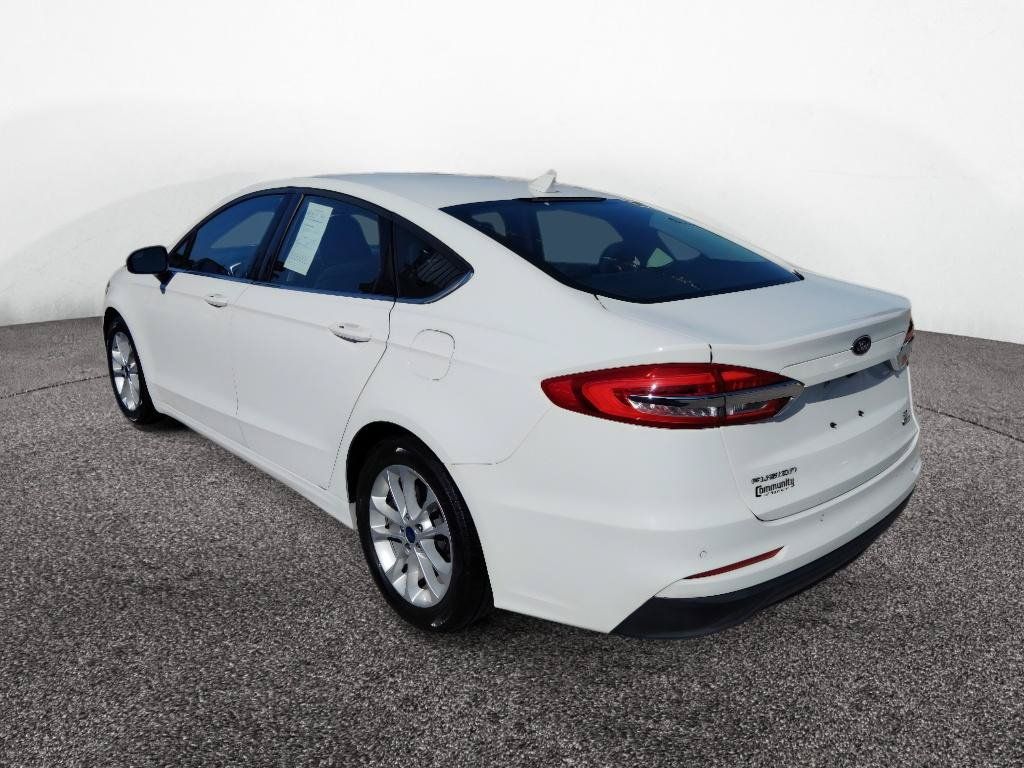 Used 2020 Ford Fusion SE FWD image 5