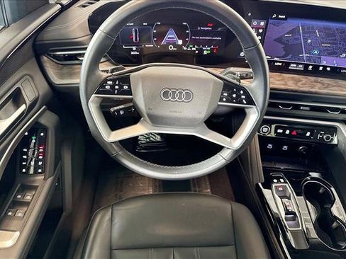Used 2025 Audi Q5 Premium AWD/4WD image 20
