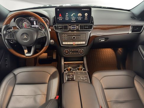 Used 2019 Mercedes-Benz GLS 550 4MATIC image 19
