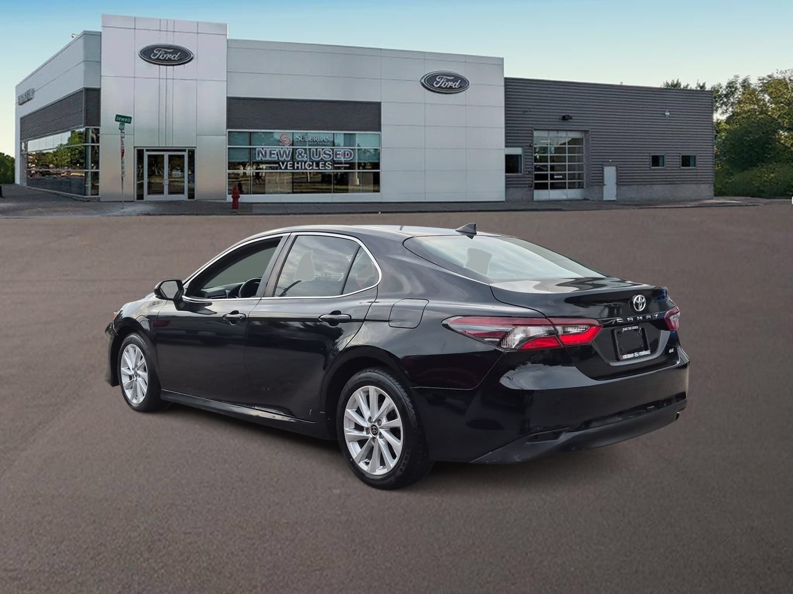 Used 2023 Toyota Camry LE FWD image 7