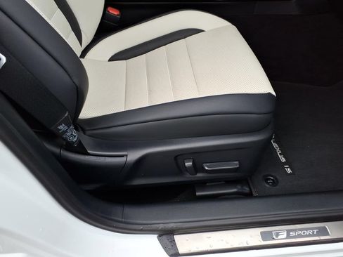Used 2021 Lexus IS 350 F Sport RWD image 13