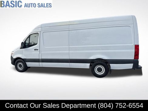 Used 2019 Freightliner Sprinter 170 image 8