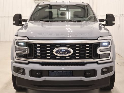 New 2026 Ford F450 Platinum w/ FX4 Off-Road Package AWD/4WD image 4