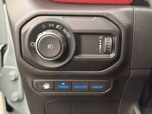 Used 2023 Jeep Wrangler Unlimited Rubicon 4xe image 24