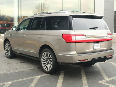 Used 2019 Lincoln Navigator Reserve w/ Cargo Package image 11