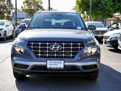 Certified 2026 Hyundai Venue SEL FWD image 5