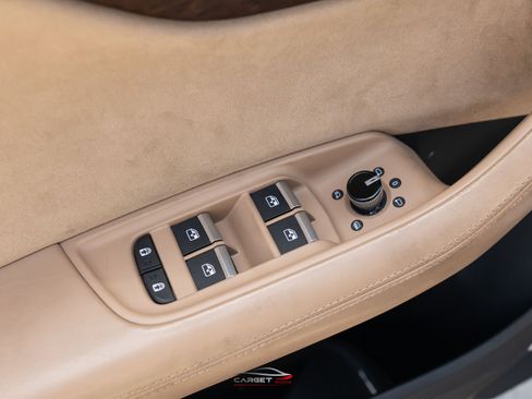 Used 2019 Audi Q8 Prestige AWD/4WD image 40
