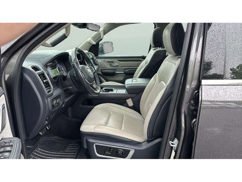 Used 2022 RAM 1500 Limited AWD/4WD image 11