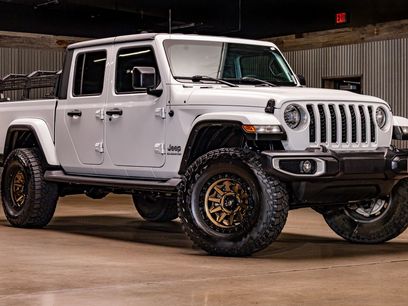 Used 2021 Jeep Gladiator Overland w/ Popular Equipment Package