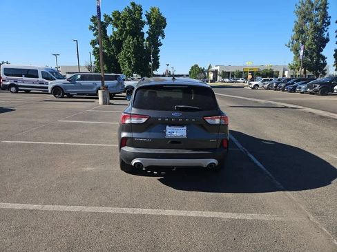 Used 2020 Ford Escape Titanium AWD/4WD image 6