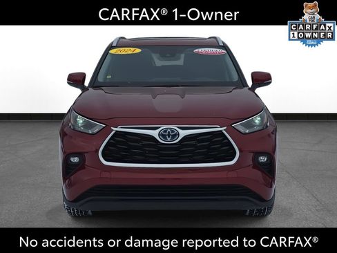 Certified 2024 Toyota Highlander XLE image 2