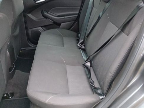 Used 2017 Ford Focus SE image 16