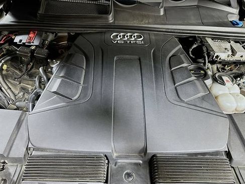 Used 2018 Audi Q7 3.0T Premium Plus AWD/4WD image 31