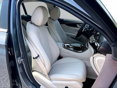 Certified 2018 Mercedes-Benz E 300 4MATIC image 15