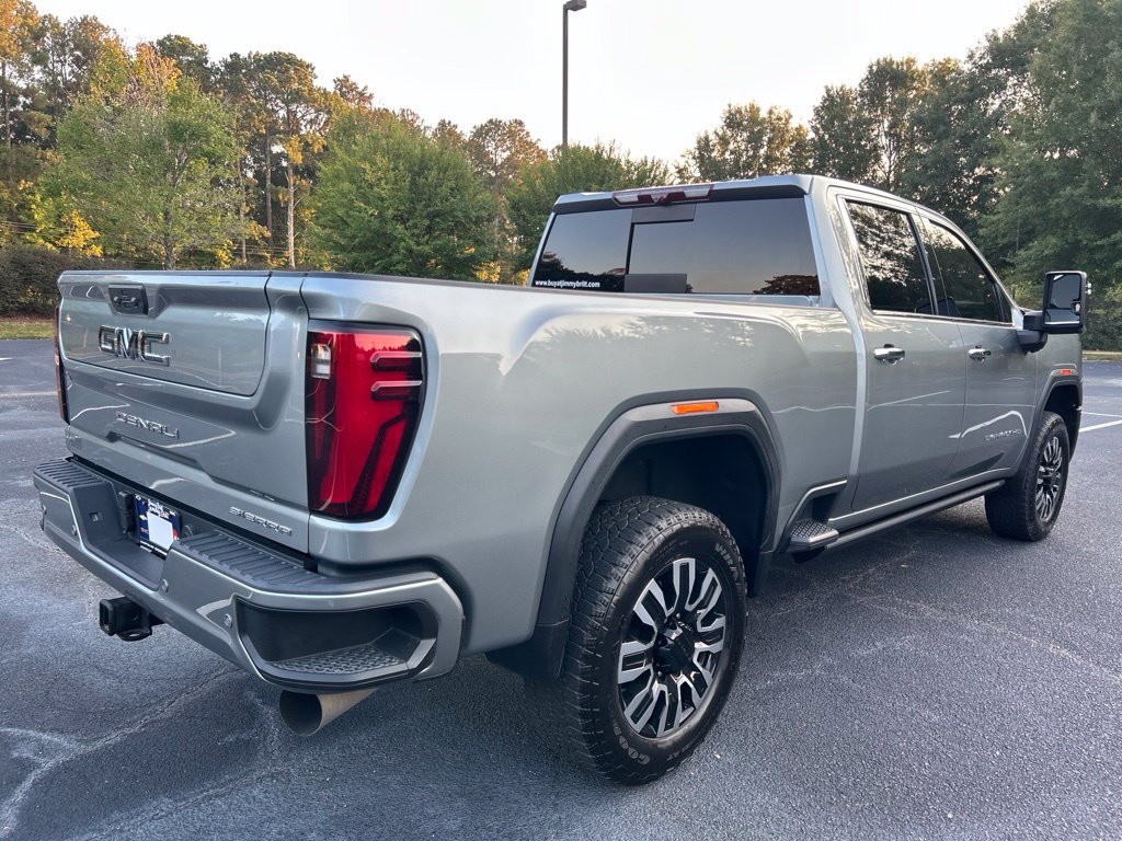 Used 2024 GMC Sierra 3500 Denali Ultimate AWD/4WD image 27