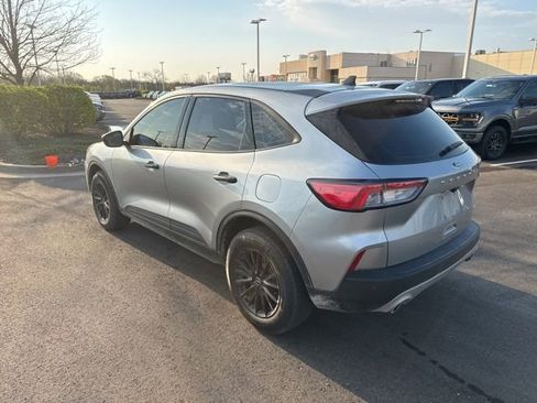 Used 2022 Ford Escape S image 4