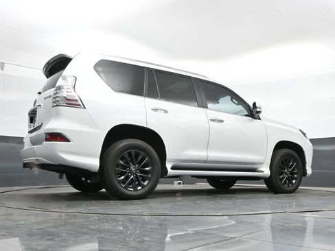 Used 2022 Lexus GX 460 Premium w/ Premium Package AWD/4WD image 39