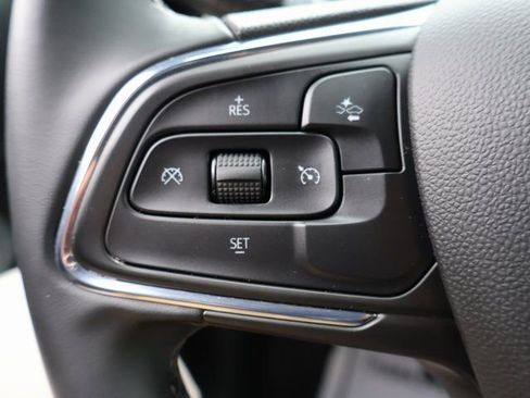 Certified 2025 Buick Envista Sport Touring FWD image 31