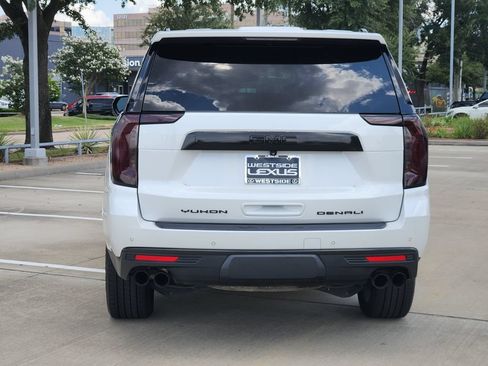 Used 2022 GMC Yukon Denali AWD/4WD image 6