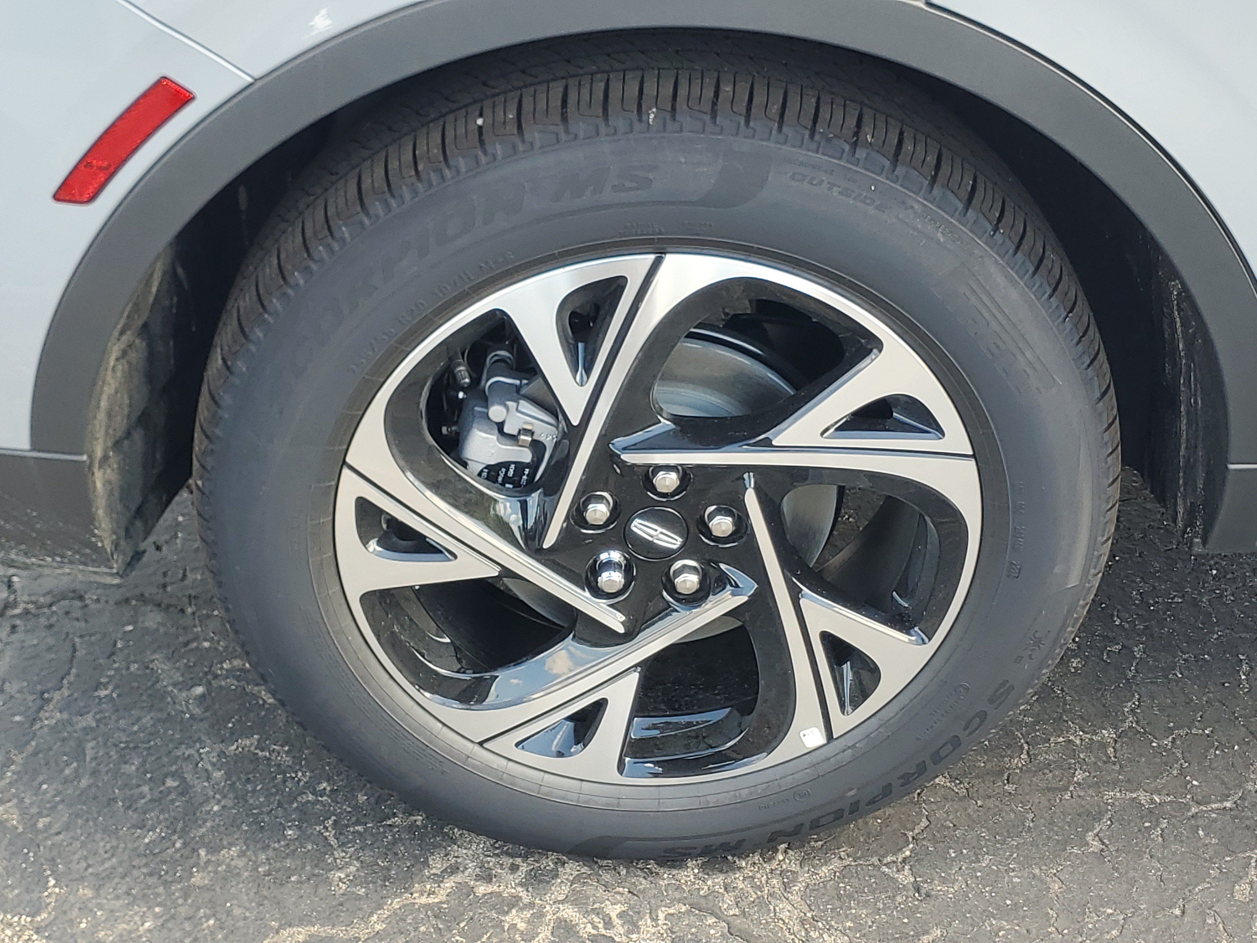 New 2026 Lincoln Nautilus Premier AWD/4WD image 5