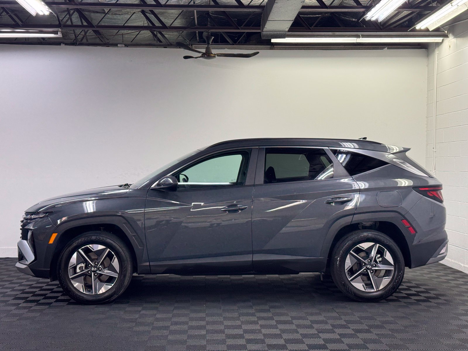 Used 2026 Hyundai Tucson SEL Plus AWD/4WD image 3