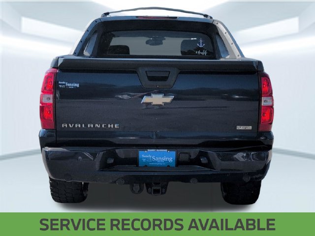 Used 2011 Chevrolet Avalanche LTZ RWD image 4