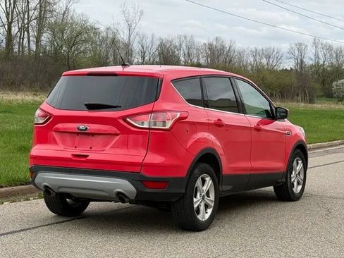 Used 2015 Ford Escape SE AWD/4WD image 9