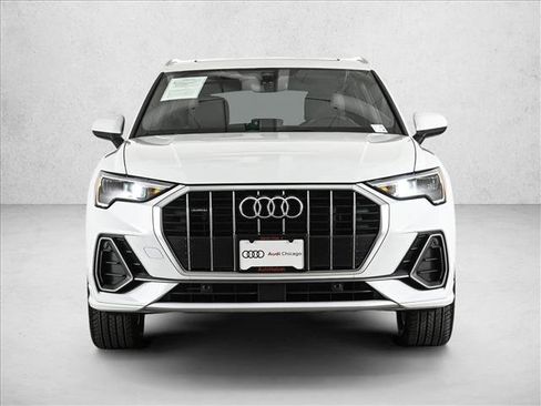 Used 2022 Audi Q3 2.0T Premium w/ Convenience Package image 2