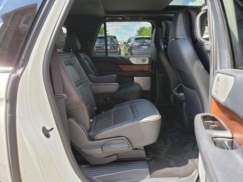 Used 2022 Lincoln Navigator L Black Label AWD/4WD image 16