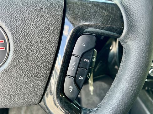 New 2026 GMC Savana 2500 Extended RWD image 18