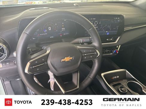Used 2026 Chevrolet Equinox LT w/ Convenience Package II FWD image 15