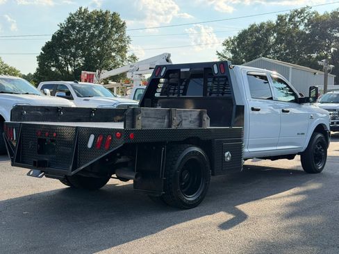 Used 2020 RAM 3500 Tradesman w/ Chrome Appearance Group AWD/4WD image 5