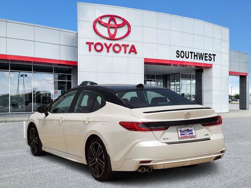 Used 2025 Toyota Camry XSE w/ Premium Plus Package FWD image 4