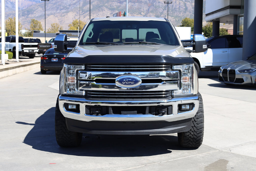 Used 2017 Ford F250 Lariat w/ Lariat Ultimate Package AWD/4WD image 9
