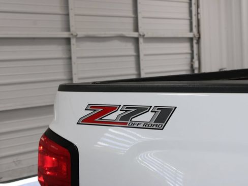 Used 2017 Chevrolet Silverado 1500 LT w/ All Star Edition AWD/4WD image 13