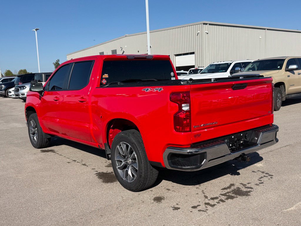 Used 2022 Chevrolet Silverado 1500 LT AWD/4WD image 17