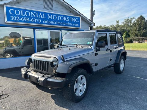 Used 2015 Jeep Wrangler Unlimited Sport w/ Quick Order Package 24S AWD/4WD image 2