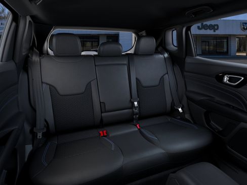 New 2026 Jeep Compass Latitude image 41