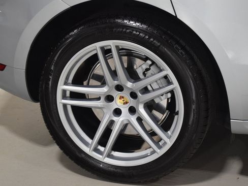 Used 2021 Porsche Macan GTS image 15