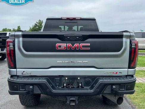 Used 2024 GMC Sierra 2500 AT4X w/ AT4X AEV Edition AWD/4WD image 5